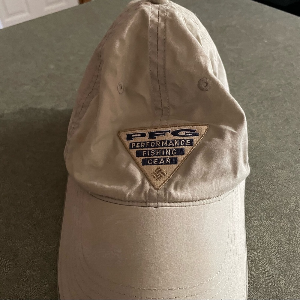 Columbia PFG cap